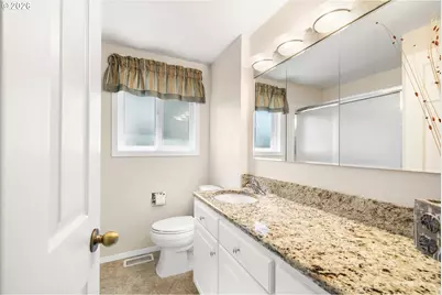 540 W Clackamas Cir, Woodburn, OR 97071 - Photo 18