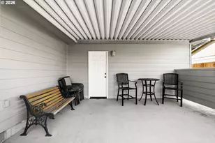 540 W Clackamas Cir, Woodburn, OR 97071 - Photo 22