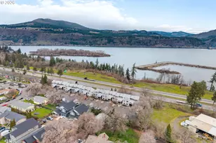 301 N 15th St, Hood River, OR 97031 - Photo 32