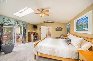 143 Ferndale Dr, Eugene, OR 97404 - Photo 16