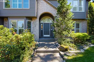 808 SW Regency Terrace, Portland, OR 97225 - Photo 2