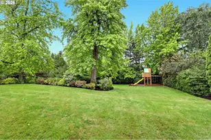2715 NW Linmere Dr, Portland, OR 97229 - Photo 30