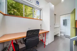 2321 SE Belmont St, Portland, OR 97214 - Photo 6