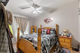 5041 N Myrtle Rd, Myrtle Creek, OR 97457 - Photo 30