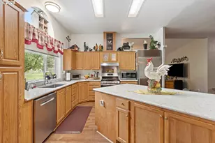 5041 N Myrtle Rd, Myrtle Creek, OR 97457 - Photo 14