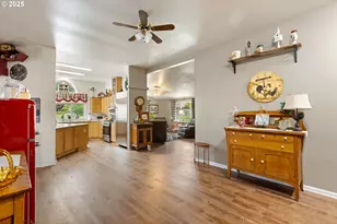 5041 N Myrtle Rd, Myrtle Creek, OR 97457 - Photo 10