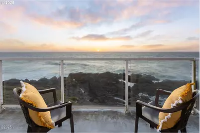 1113 N Highway 101 #48, Depoe Bay, OR 97341 - Photo 4