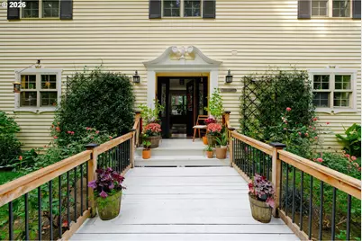 511 S Center St, Oregon City, OR 97045 - Photo 2