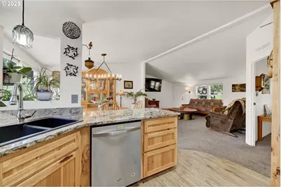 78135 Daybreak Dr, Cottage Grove, OR 97424 - Photo 16