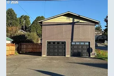 1005 Maple St, Myrtle Point, OR 97458 - Photo 2