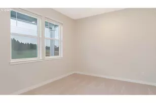 9283 SE Crystal Rose St, Happy Valley, OR 97086 - Photo 2