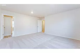 9283 SE Crystal Rose St, Happy Valley, OR 97086 - Photo 12