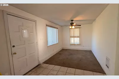 4070 Beck Ave SE, Salem, OR 97317 - Photo 2