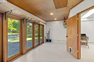1940 Tarpon St, Eugene, OR 97401 - Photo 30