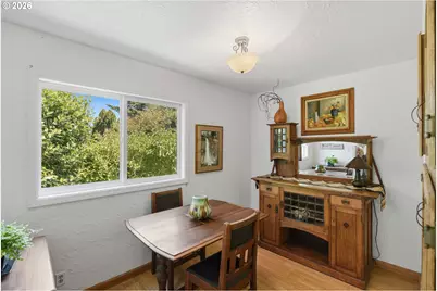 1302 California Ave, Coos Bay, OR 97420 - Photo 12