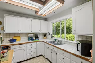 1302 California Ave, Coos Bay, OR 97420 - Photo 14