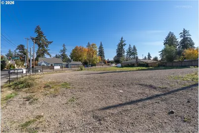 12811 SE Oatfield Rd, Milwaukie, OR 97222 - Photo 2
