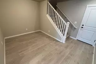 7465 SE Kinnaman St, Hillsboro, OR 97123 - Photo 8