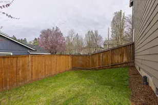 316 NW Camp Ireland St, Hillsboro, OR 97124 - Photo 34