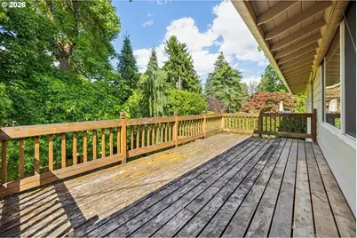 9285 SW Whitford Ln, Portland, OR 97223 - Photo 32