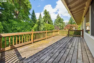 9285 SW Whitford Ln, Portland, OR 97223 - Photo 32