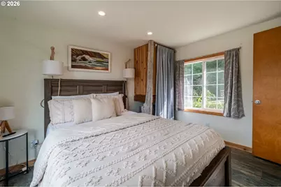 42365 Hensley Hill Rd, Port Orford, OR 97465 - Photo 32