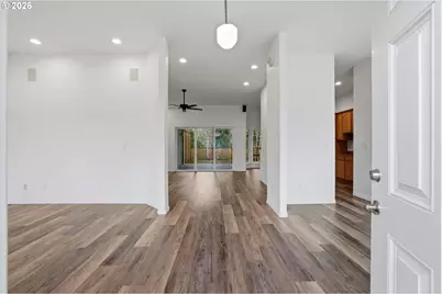 1050 Peacock St, Warrenton, OR 97121 - Photo 4