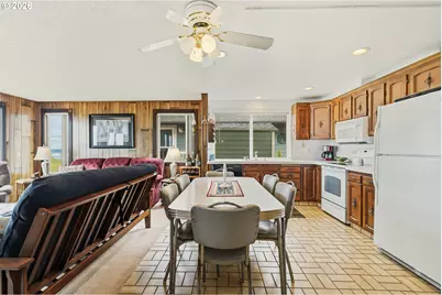 321 N Pacific St, Rockaway Beach, OR 97136 - Photo 10