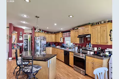 1782 Bz Glenwood Hwy, Glenwood, WA 98619 - Photo 6