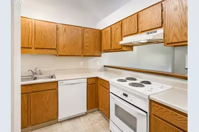 13775 SW Scholls Ferry Rd, Beaverton, OR 97008 - Photo 18