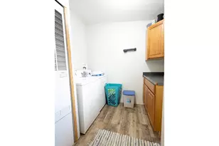 10500 W 5th St, Island City, OR 97850 - Photo 8