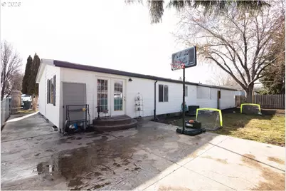 10500 W 5th St, Island City, OR 97850 - Photo 26