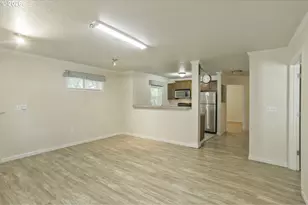 15062 NW Central Dr, Portland, OR 97229 - Photo 14
