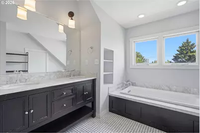 3425 S Corbett Ave, Portland, OR 97239 - Photo 22