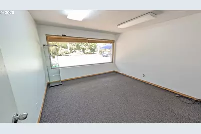 126 NE 2nd Ave, Hillsboro, OR 97124 - Photo 22