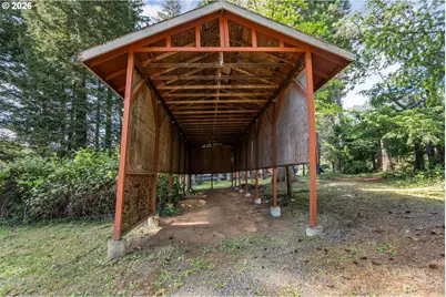 3300 W Evans Creek Rd, Rogue River, OR 97537 - Photo 16