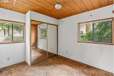 3300 W Evans Creek Rd, Rogue River, OR 97537 - Photo 8
