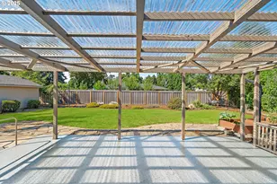 7307 SE Monroe St, Milwaukie, OR 97222 - Photo 32