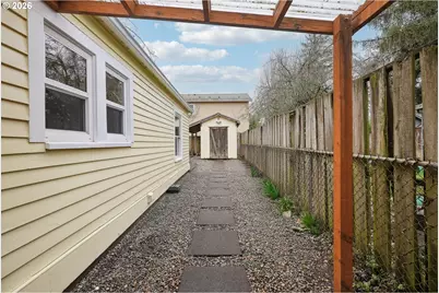 6001 N Delaware Ave, Portland, OR 97217 - Photo 34
