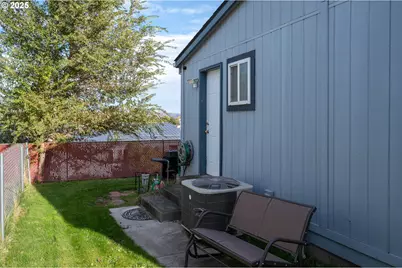 2957 W 10th St, The Dalles, OR 97058 - Photo 24