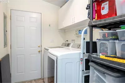 2957 W 10th St, The Dalles, OR 97058 - Photo 16