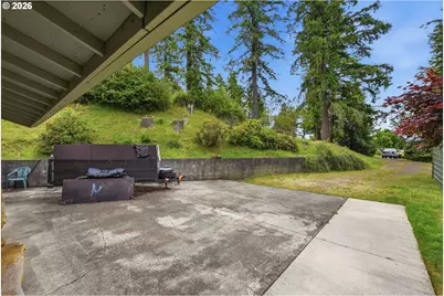 1945 Hazel St, Myrtle Point, OR 97458 - Photo 42