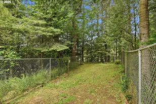 1945 Hazel St, Myrtle Point, OR 97458 - Photo 36