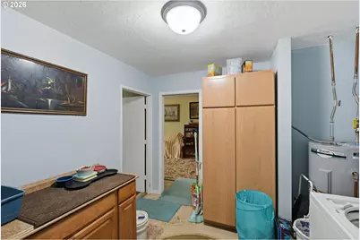 1945 Hazel St, Myrtle Point, OR 97458 - Photo 16