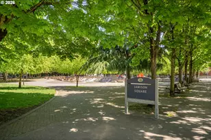 922 NW 11th Ave, Portland, OR 97209 - Photo 42