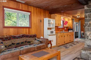 75721 E Road 28, Rhododendron, OR 97049 - Photo 8
