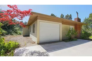 2835 SW Breakers Dr, Waldport, OR 97394 - Photo 2