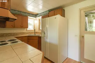 2835 SW Breakers Dr, Waldport, OR 97394 - Photo 10