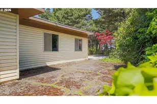 2835 SW Breakers Dr, Waldport, OR 97394 - Photo 22