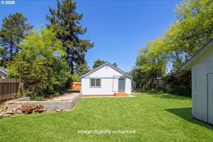 1860 30th St, Florence, OR 97439 - Photo 32